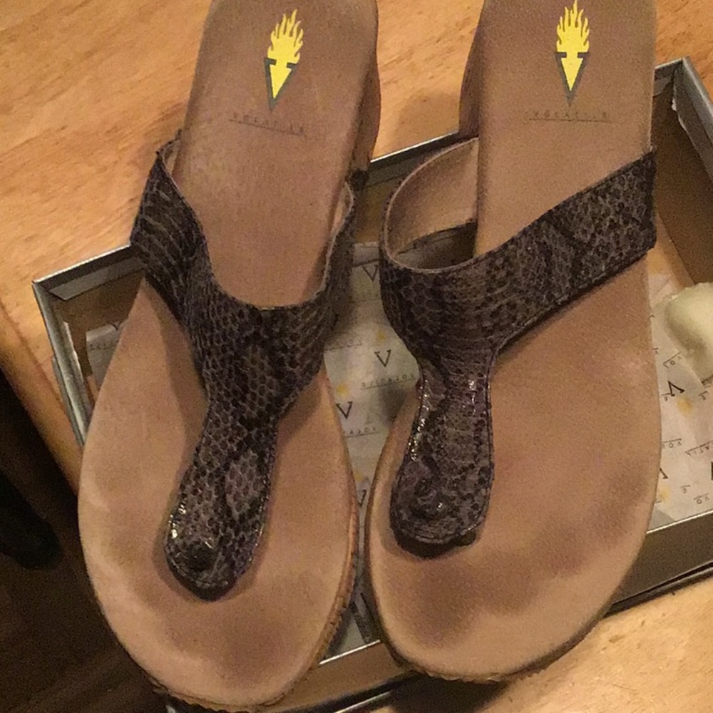 Volatile women rumble wedge sandal black